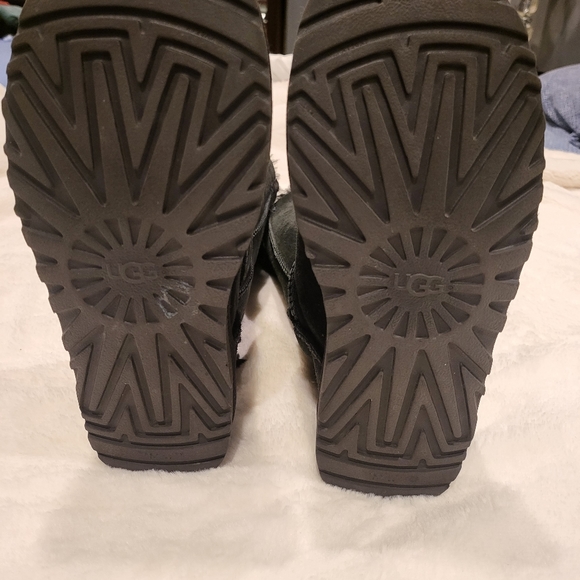 Ugg Bailey Bow Tall 2 Boot - Picture 3 of 7